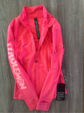 Lululemon Disney Define Jacket Nulu. Hot pink tone. Lipgloss. Size 6,